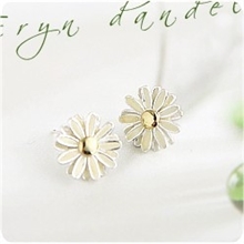 68217韩国饰品可爱小菊花耳钉