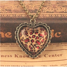 80325"欧美复古饰品豹纹桃心项链毛衣链项饰【小款】