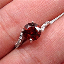 925银镶嵌天然石榴石戒指订结婚戒子银饰首饰批发定做