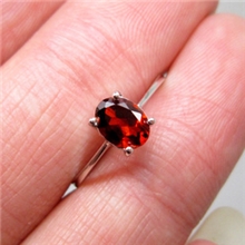 S925银镶嵌5mm*7mm天然石榴石戒指首饰供应批发代工
