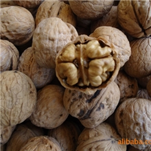 产地直销核桃批发泰山特产货到付款泰山薄皮核桃纸皮核桃