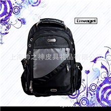 【火热销售】2013帅之神精品时尚休闲双肩背包1418