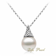 经典款：925银镀白金淡水珍珠项链时尚、典雅珍珠项链