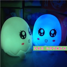 蛋壳汪汪七彩小夜灯夜市地摊货源批发创意灯饰七夕情人节礼物