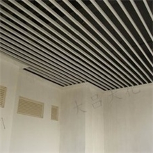 热销推荐上海朗岩木纹铝天花木纹铝方通