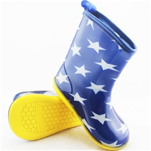 儿童PVC时尚雨鞋男童雨靴最新环保材质厚底水鞋（支持一件代发）