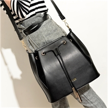 首发2013秋款单肩斜跨水桶包拼接撞色包邮差包抽带复古包批发定做