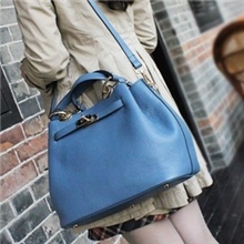 欧美时尚外贸新款秋冬真皮女包牛皮手提斜挎包桶包超强质感