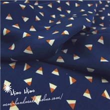 2013夏季布料深蓝色底碎花卡通图案韩国绒不透热销雪纺裙子面料