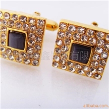 供应中间猫眼，四周水钻袖扣