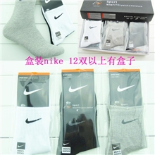 厂家批发袜子全棉运动袜高仿运动袜男士盒装刺绣运动袜子