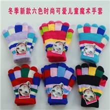 义乌厂家批发新款多色儿童防寒保暖魔术手套时尚可爱五指外贸手套
