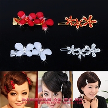 新娘红色蝴蝶头饰礼服红色配饰山茶花发夹边夹白色水钻头饰头花