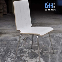 厂价低价供应曲木椅可收纳叠放的餐椅量大可定做