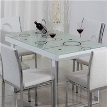 唯依美安钢化玻璃餐桌
