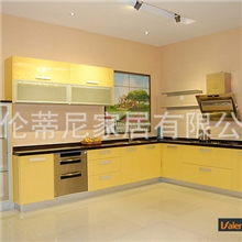 整体厨房烤漆柜门夹板柜体石英石台面厨房电器