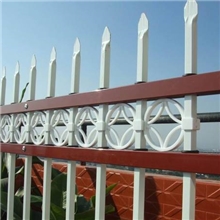 兴化热镀锌栅栏制造公司、直销兴化免维护栅栏、兴化厂区栅栏