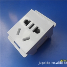 供应新款新标118五孔墙壁插座