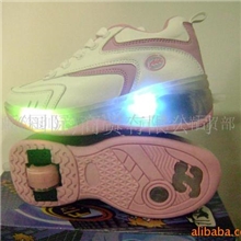 供应带灯闪光威立斯暴走鞋自动款儿童成人男女轮滑鞋飞行鞋批发