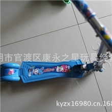 厂家供应SSWT213时尚新款闪光儿童三轮滑板车批发