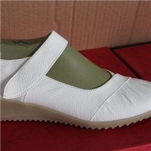 厂家供应真皮护士鞋工作护士鞋鞋牛皮护士鞋坡跟软底护士鞋