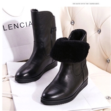 一件代发明星同款皮毛一体保暧防滑底真皮短靴马丁靴工厂批发代理