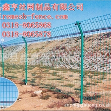 鑫亨公司优惠供应铁路护栏网