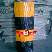 精品橡胶减速带减速垄35CM宽道路缓冲带交通安全设施直销