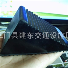 小型轿车专用止退器橡胶防滑倒车垫三角形阻塞挡轮块厂家直销