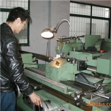 加工上海工厂专业对外提供定制特种辊轴磨加工