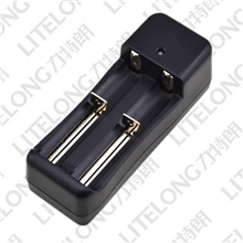 工厂低价供应18650电池充电器万用锂电池充18650双充充电器