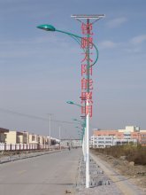 中山锐鹏太阳能照明热销太阳能路灯/LED太阳能道路灯照明时间长