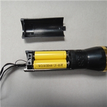 【阿里巴巴优质工厂】太阳能手电筒，led塑料强光手电筒