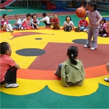 彩路塑胶跑道/幼儿园铺设/人工草坪