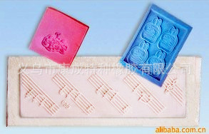 供应烫金硅胶板滴塑硅胶模热转印耐高温硅橡胶烫金板