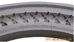 大量供应高档优质橡胶轮胎模具