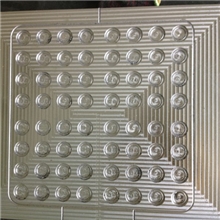 刚加工中的模具