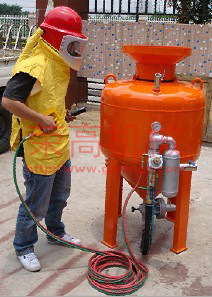 厂家供应直销玻璃喷砂机雕刻机表面除锈雕刻机喷砂罐