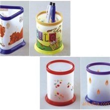 厂家供应生活日用优质各式各样轻便不破的儿童创意笔筒