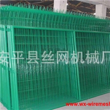供应五兄框架护栏网，焊点牢固，寿命长，类型齐全