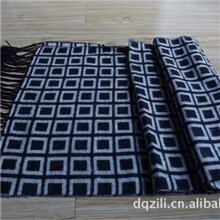 供应木浆纤维时尚色织拉绒格子围巾厂家直销外贸围巾ST1104