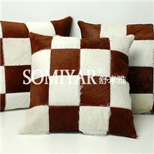 牛皮抱枕真皮抱枕大量供应厂家直销各类皮革家居品牛皮毯