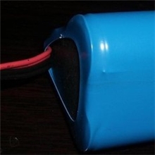 磷酸铁锂电池、组合