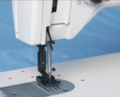 曲折缝纫机GI5-2型，机械绣花机