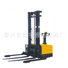 定制非标型电动叉车|1.5吨3米宽支腿电动升降叉车|半自动叉车