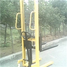 厂家直销烟台福山液压手动装卸车液压手升高车