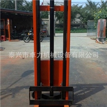 江苏供应C型钢交流电堆高车，定做半电动堆高车，电动叉车