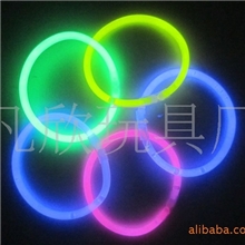 批发送接头化学荧光棒玩具发光棒闪光棒一桶的价格5