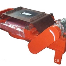 超强永磁自卸式除铁器/自卸式煤用除铁器/供应悬挂式除铁器