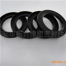 内包骨架、外漏骨架、单唇双唇骨架油封一应俱全，型号多质量好